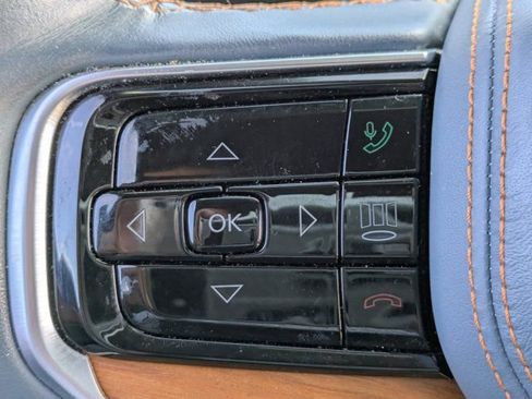 Used 2023 Jeep Grand Wagoneer Series III image 20