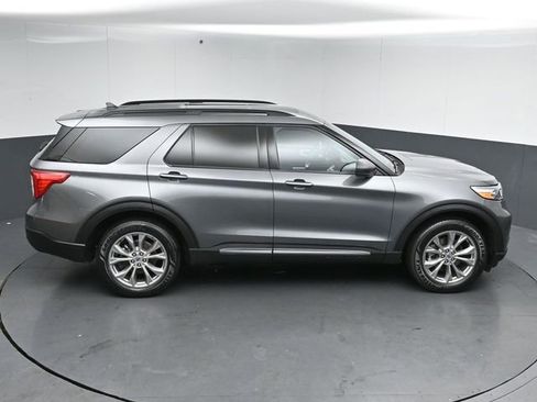 Certified 2023 Ford Explorer XLT w/ Equipment Group 202A AWD/4WD image 54