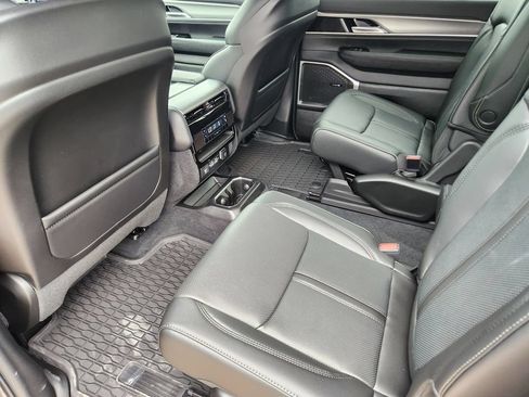 New 2026 Jeep Grand Wagoneer 4WD image 19