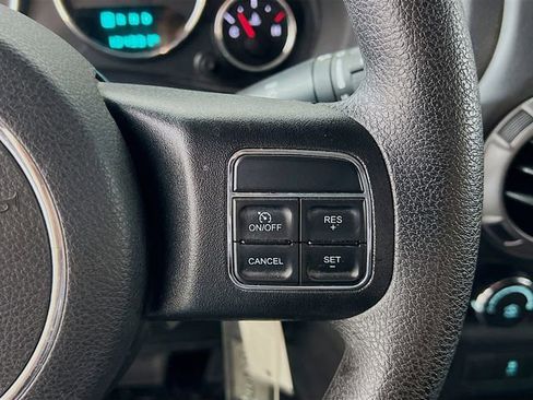 Used 2017 Jeep Wrangler Sport image 27