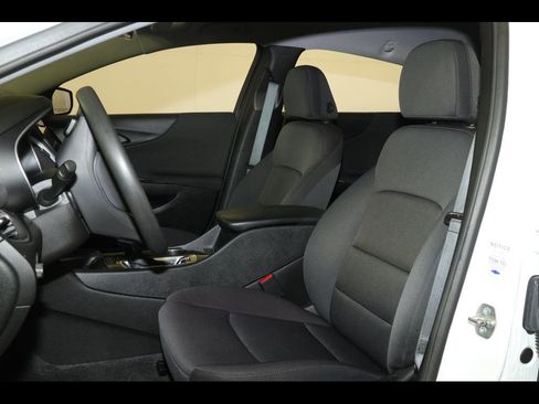 Used 2024 Chevrolet Malibu LT FWD image 20