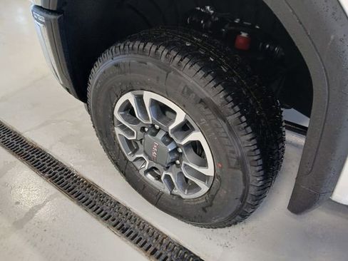 New 2026 GMC Sierra 2500 SLE AWD/4WD image 33