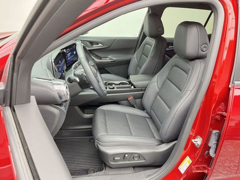 Used 2026 Chevrolet Equinox LT w/ Convenience Package II AWD/4WD image 9