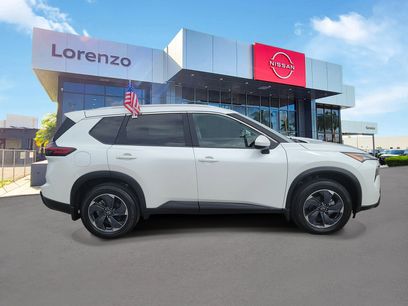 Used 2025 Nissan Rogue SV w/ SV Premium Package