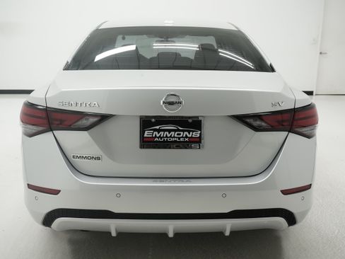 Used 2023 Nissan Sentra SV FWD image 5