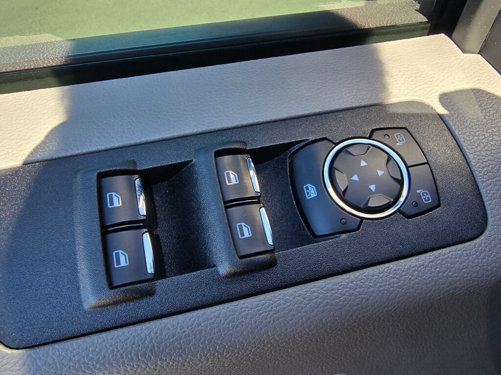 Used 2019 Ford F150 XLT w/ Equipment Group 302A Luxury AWD/4WD image 20