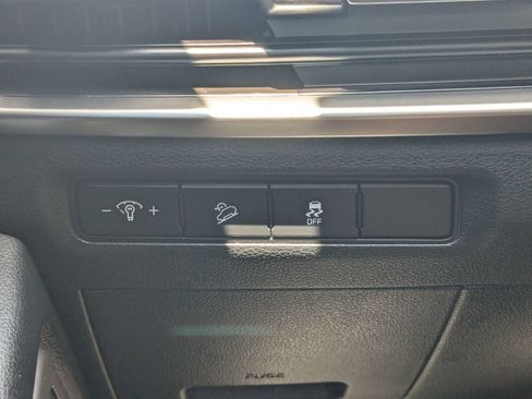 Certified 2025 Kia Telluride LX FWD image 31