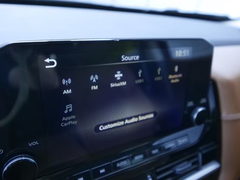 Certified 2024 Nissan Pathfinder Platinum AWD/4WD image 33
