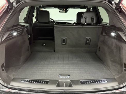 Used 2023 Cadillac XT4 Sport w/ Cold Weather Package image 26