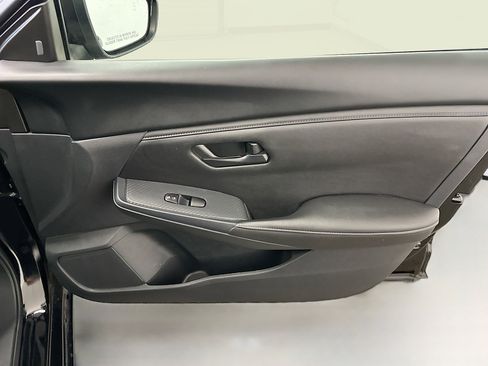 Used 2024 Nissan Sentra S image 32