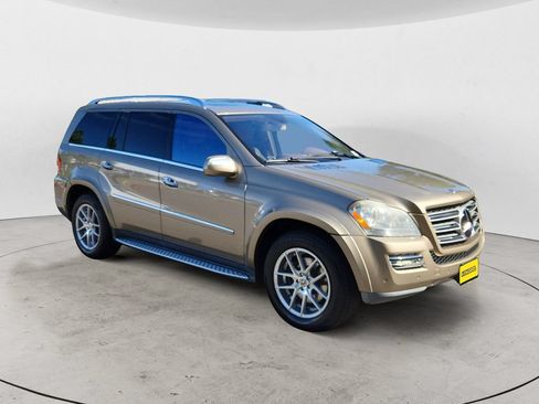 Used 2010 Mercedes-Benz GL 550 4MATIC image 7