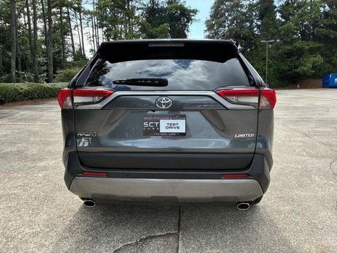 Used 2021 Toyota RAV4 Limited FWD image 9