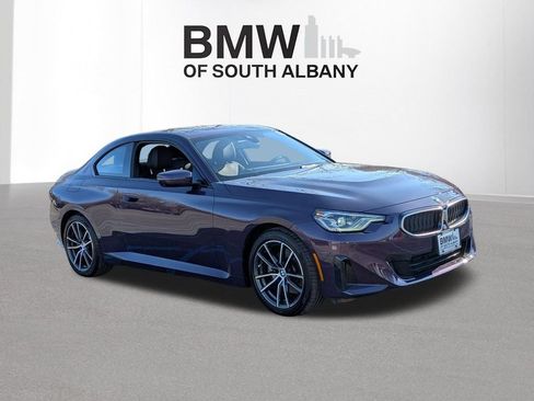 Used 2025 BMW 230i xDrive Coupe w/ Premium Package image 6