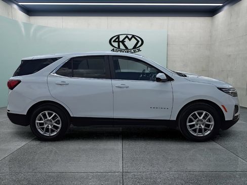 Used 2024 Chevrolet Equinox LT FWD image 2