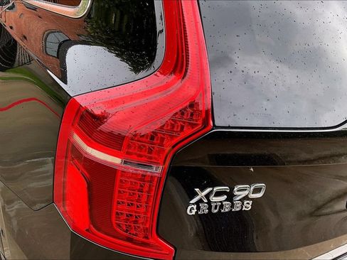 Used 2016 Volvo XC90 T6 Momentum w/ Momentum Plus Package AWD/4WD image 43