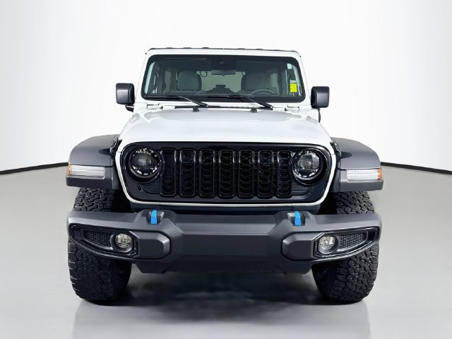 Used 2024 Jeep Wrangler Unlimited AWD/4WD image 2