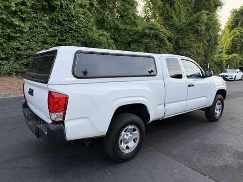 Used 2020 Toyota Tacoma SR RWD image 7