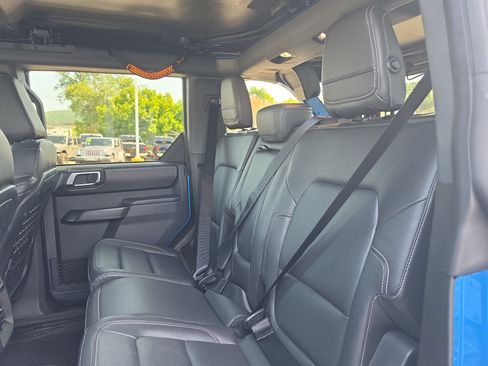 Used 2025 Ford Bronco Badlands AWD/4WD image 15