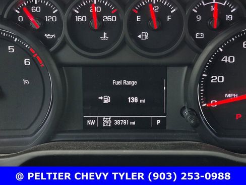 Used 2023 Chevrolet Silverado 1500 Custom w/ 2.7L Blackout Package AWD/4WD image 17