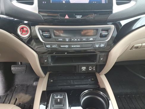 Used 2020 Honda Ridgeline RTL-E image 21