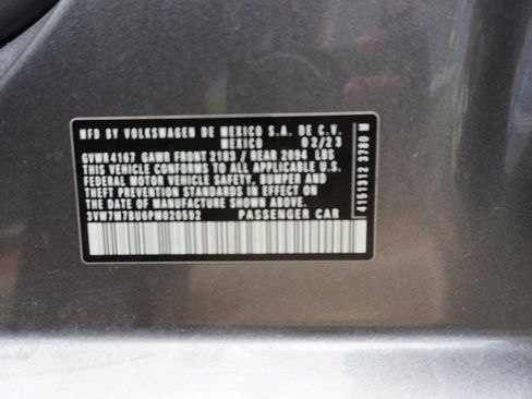 Used 2023 Volkswagen Jetta SE image 33