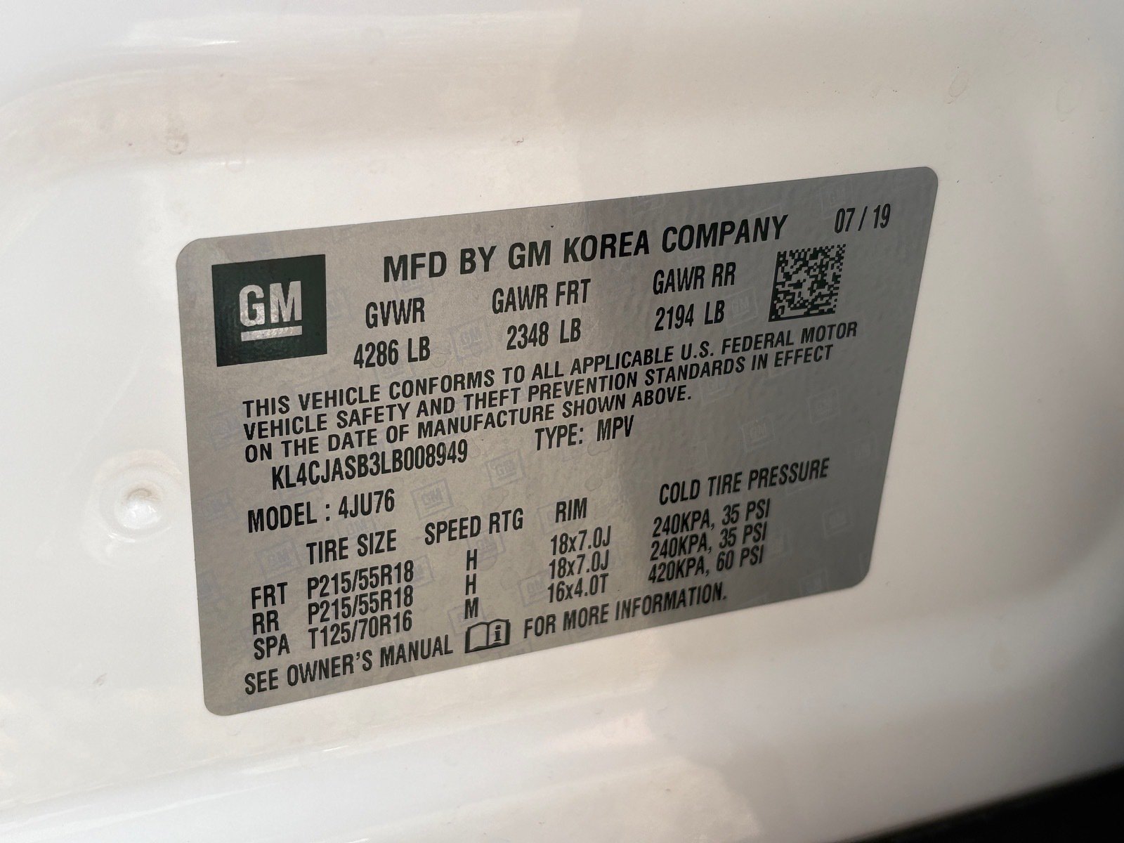 Used 2020 Buick Encore Preferred w/ Safety Package FWD image 31