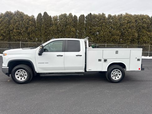 Used 2024 Chevrolet Silverado 3500 W/T w/ WT Convenience Package image 3