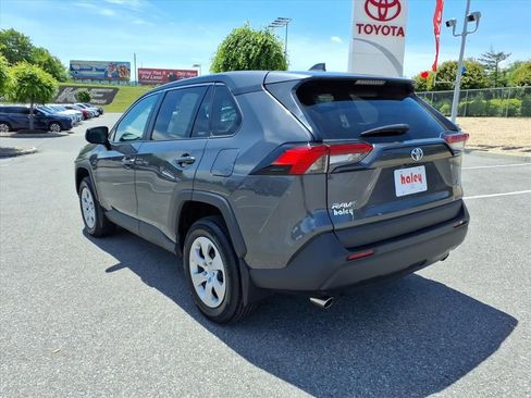 Certified 2023 Toyota RAV4 LE AWD/4WD image 7