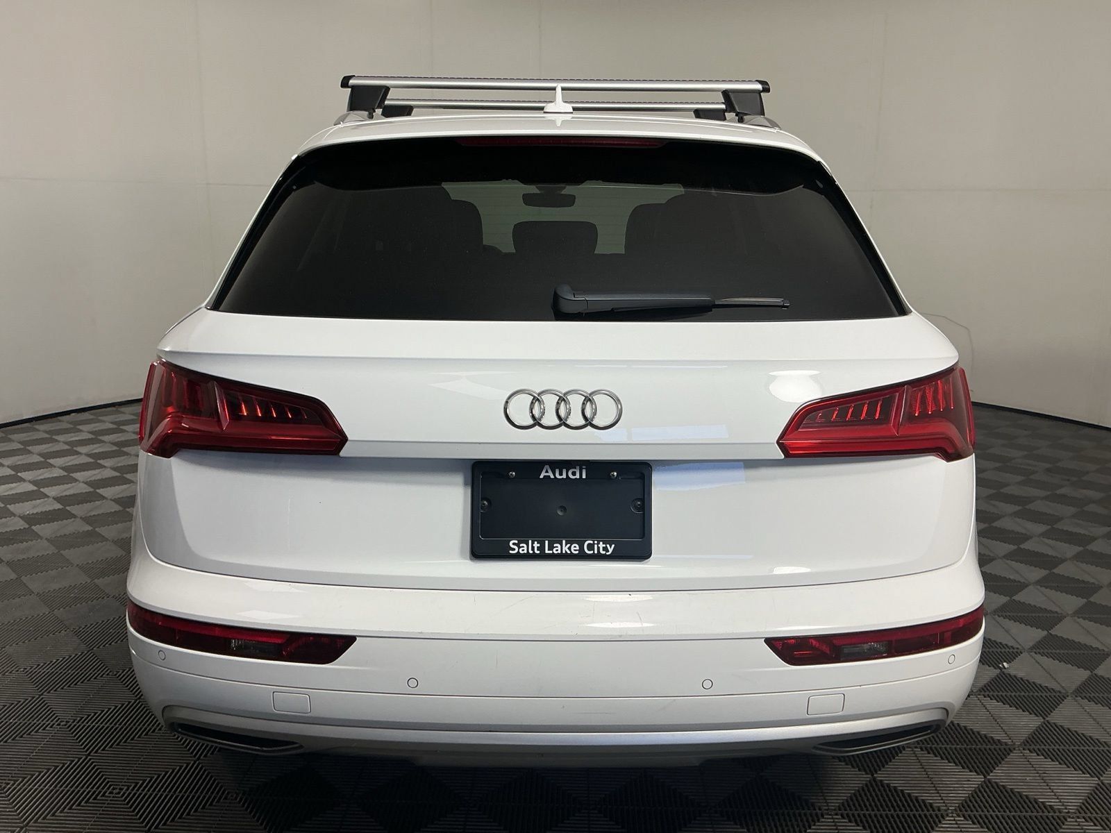 Used 2018 Audi Q5 2.0T Premium Plus w/ Premium Plus Package AWD/4WD image 7
