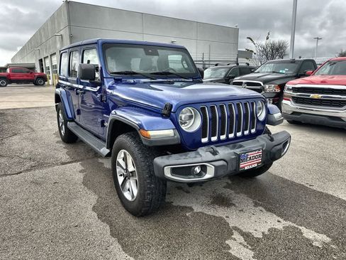 Used 2019 Jeep Wrangler Unlimited Sahara w/ Dual Top Group image 6