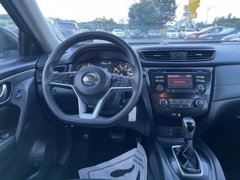 Used 2017 Nissan Rogue S image 12