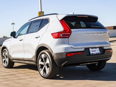 New 2026 Volvo XC40 B5 Plus w/ Protection Package Premier image 6