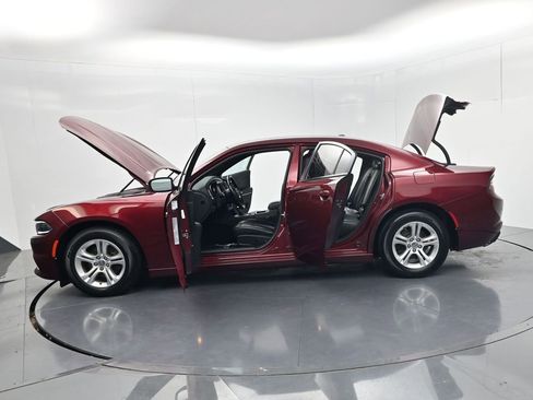 Used 2020 Dodge Charger SXT w/ Leather Interior Group RWD image 65