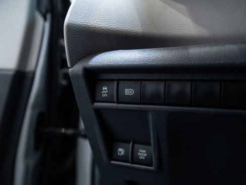 Used 2023 Toyota Sienna LE image 23