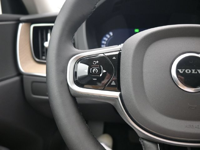 New 2026 Volvo XC60 B5 Core w/ Climate Package AWD/4WD image 26