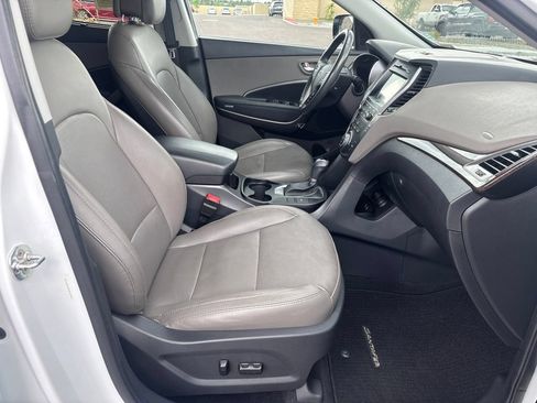 Used 2017 Hyundai Santa Fe Sport FWD image 18