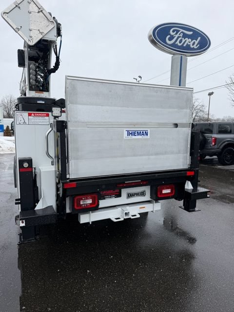New 2025 Ford F550 4x4 Regular Cab Super Duty image 5