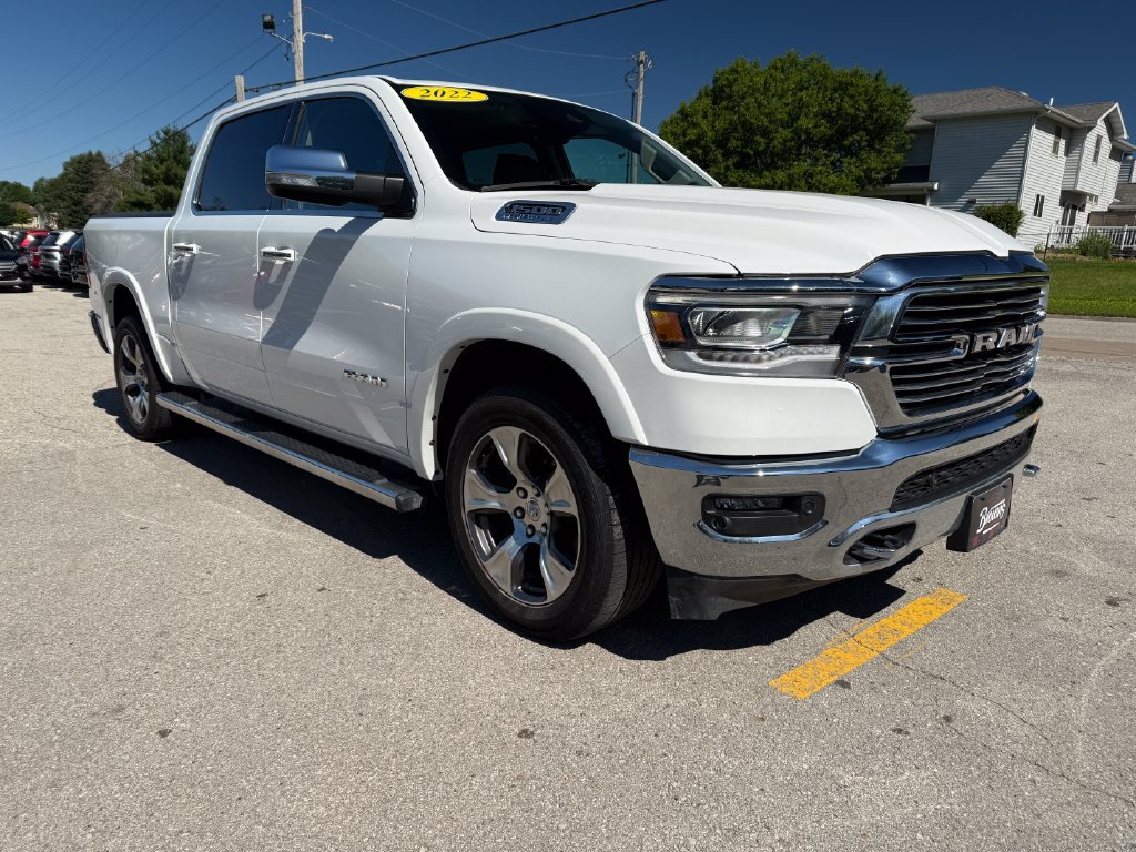 Used 2022 RAM 1500 Laramie AWD/4WD image 3