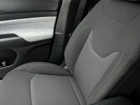 Used 2023 Jeep Compass Sport AWD/4WD image 27
