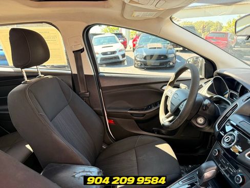 Used 2018 Ford Focus SEL FWD image 34