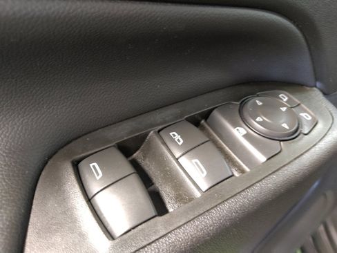 Used 2022 Chevrolet Equinox LT FWD image 25