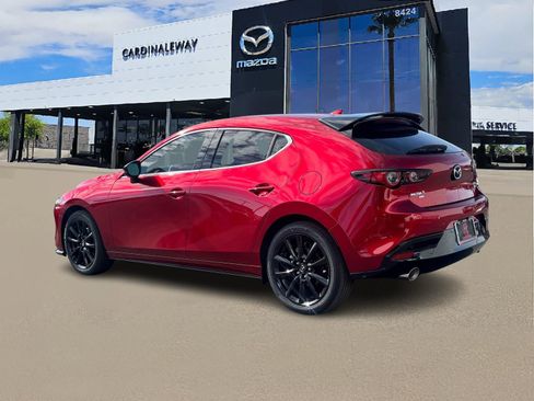 New 2026 MAZDA MAZDA3 Hatchback w/Premium Plus Pkg image 4