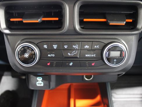Used 2022 Ford Maverick XLT w/ Equipment Group 300A Standard AWD/4WD image 17