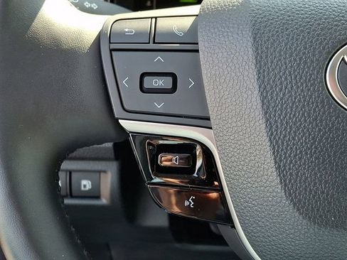 Certified 2025 Toyota Camry LE w/ Convenience Package image 22