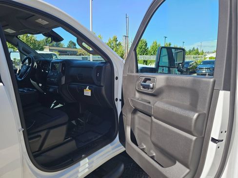 New 2026 Chevrolet Silverado 2500 Custom w/ Custom Value Package AWD/4WD image 12