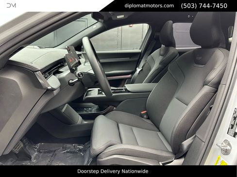 Used 2025 Polestar Polestar 3 image 18
