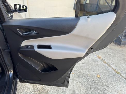 Used 2020 Chevrolet Equinox LT AWD/4WD image 39