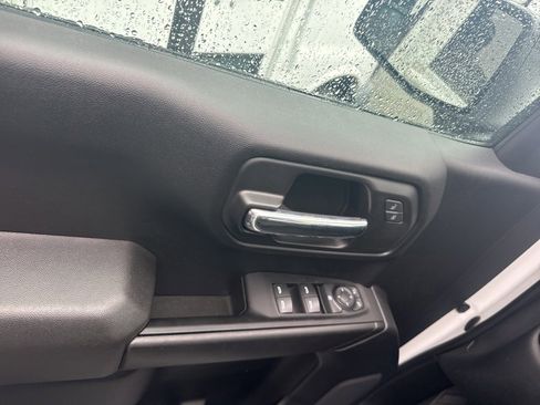 Used 2022 Chevrolet Silverado 1500 Custom image 16