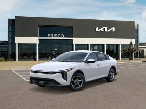 New 2026 Kia K4 LXS image 1