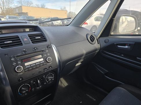 Used 2009 Suzuki SX4 Sport image 36